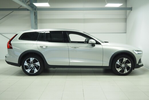 Volvo V60 Cross Country vaihtoauto