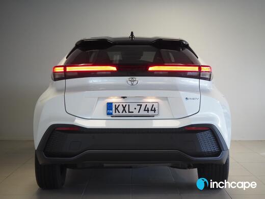Toyota C-HR vaihtoauto