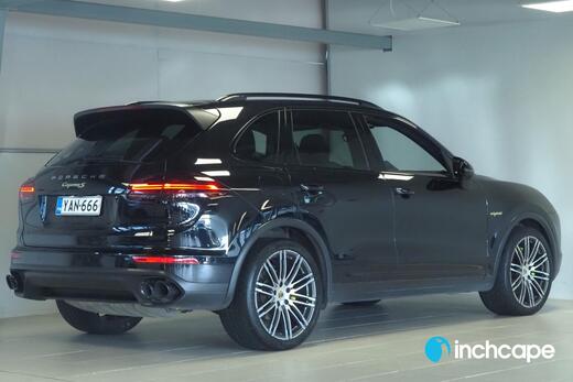 Porsche Cayenne vaihtoauto