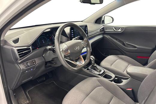 Hyundai IONIQ hybrid vaihtoauto