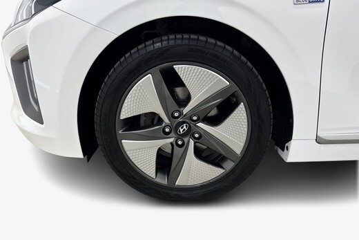 Hyundai IONIQ hybrid vaihtoauto