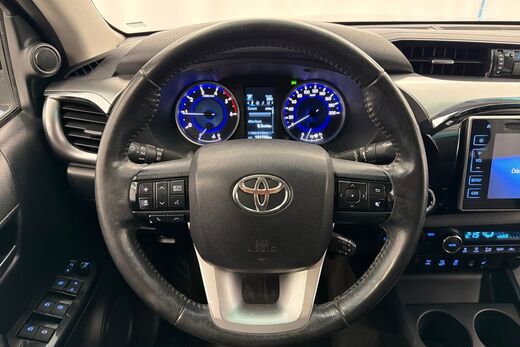 Toyota Hilux vaihtoauto