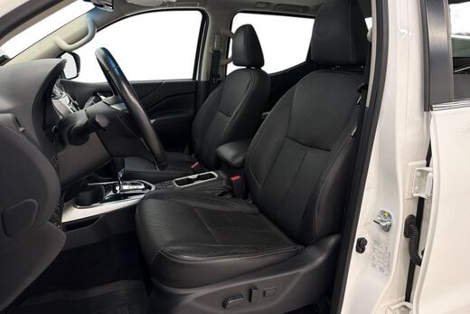 Nissan Navara vaihtoauto