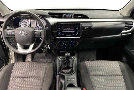 Toyota Hilux vaihtoauto