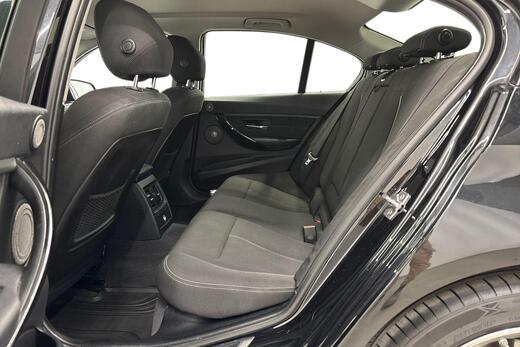 BMW 320 vaihtoauto