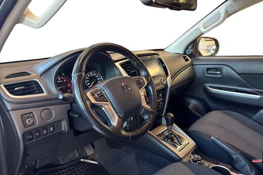 Mitsubishi L200 vaihtoauto