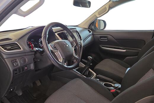 Mitsubishi L200 vaihtoauto