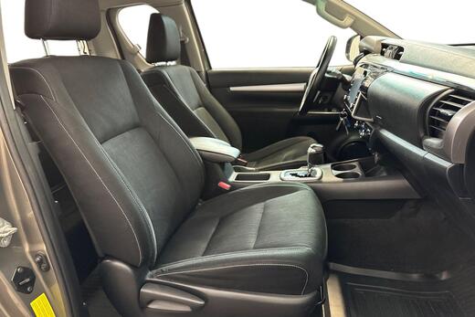 Toyota Hilux vaihtoauto