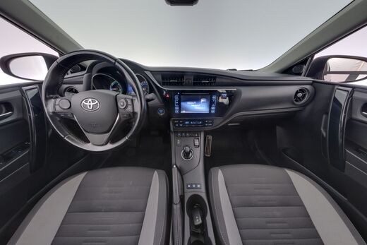 Toyota Auris vaihtoauto