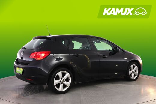 Opel Astra vaihtoauto