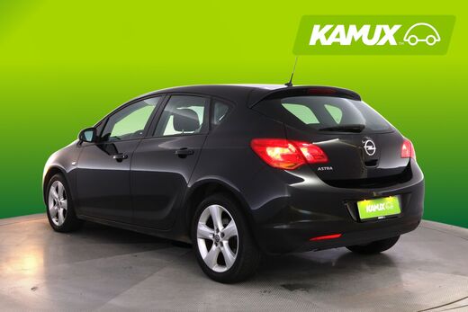 Opel Astra vaihtoauto