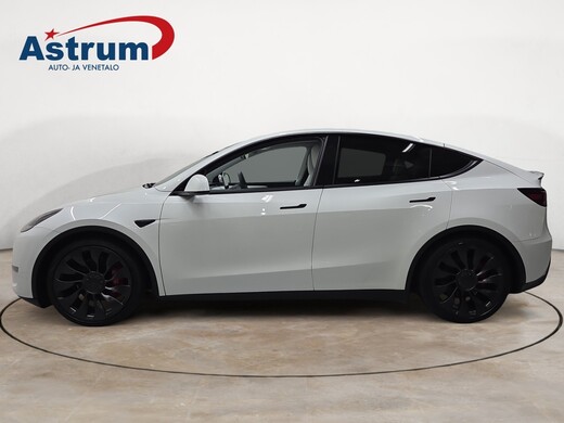 Tesla Model Y vaihtoauto