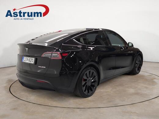 Tesla Model Y vaihtoauto
