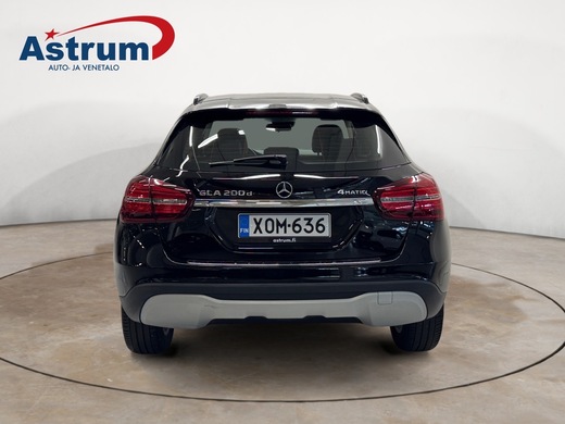 Mercedes-Benz GLA vaihtoauto
