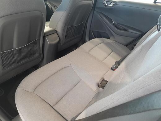 Hyundai IONIQ plug-in vaihtoauto