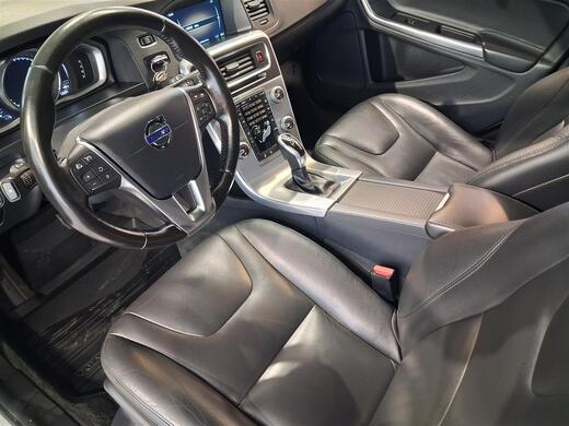 Volvo V60 Cross Country vaihtoauto