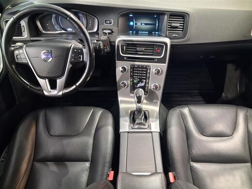 Volvo V60 Cross Country vaihtoauto
