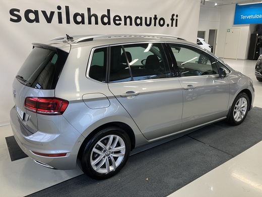 Volkswagen Golf Sportsvan vaihtoauto