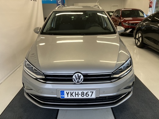 Volkswagen Golf Sportsvan vaihtoauto