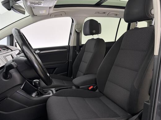 Volkswagen Touran vaihtoauto