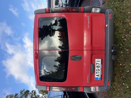 Opel Vivaro vaihtoauto