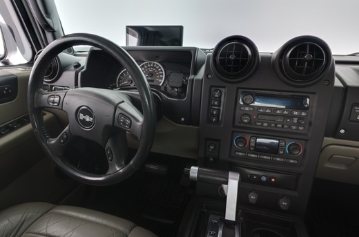 Hummer H2 vaihtoauto