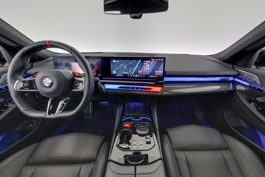 BMW M5 vaihtoauto