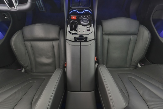 BMW M5 vaihtoauto