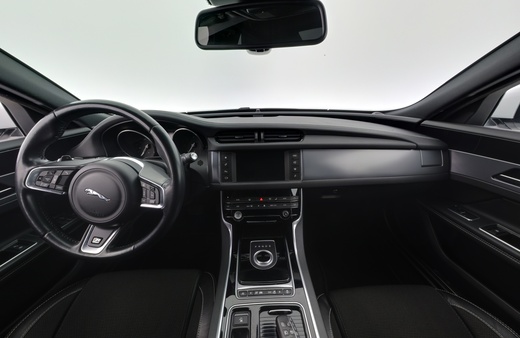 Jaguar XF vaihtoauto