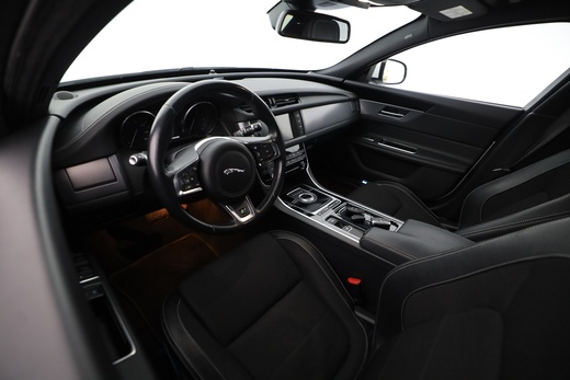 Jaguar XF vaihtoauto