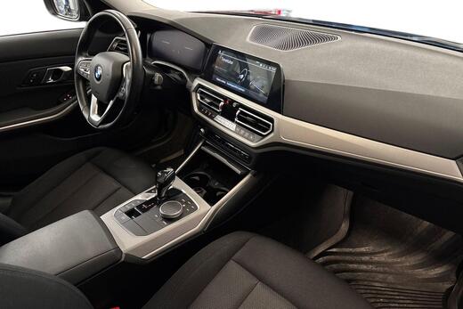 BMW 320 vaihtoauto