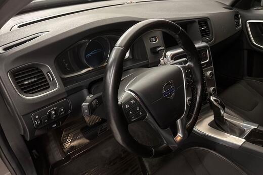 Volvo V60 Cross Country vaihtoauto