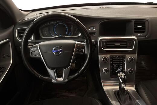 Volvo V60 Cross Country vaihtoauto