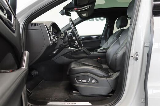 Porsche Cayenne vaihtoauto