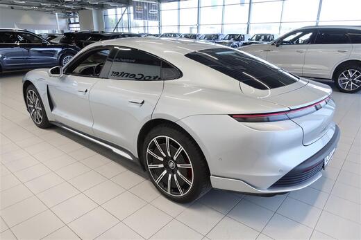 Porsche Taycan vaihtoauto