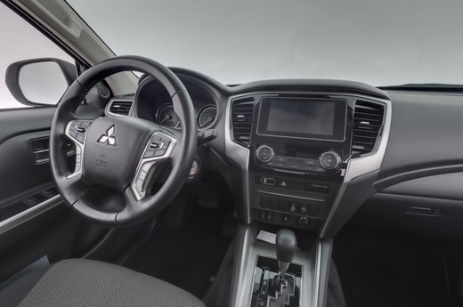 Mitsubishi L200 vaihtoauto