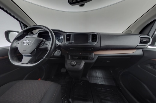 Toyota Proace Verso vaihtoauto