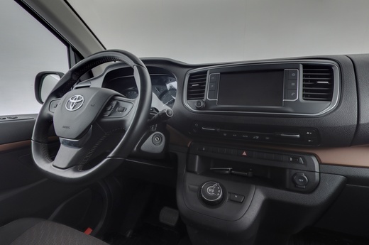 Toyota Proace Verso vaihtoauto