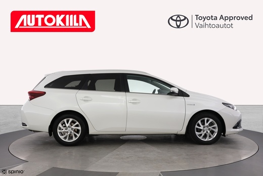 Toyota Auris vaihtoauto