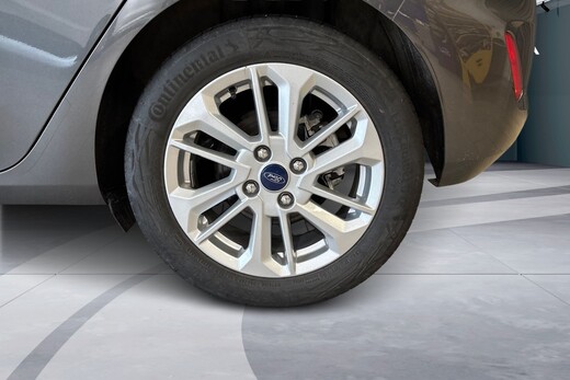 Ford Fiesta vaihtoauto