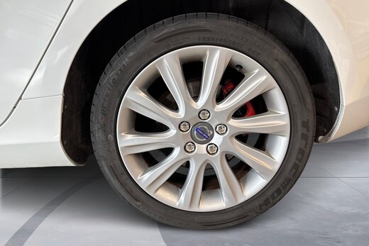 Volvo V40 vaihtoauto