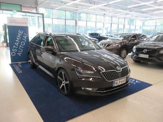Skoda Superb vaihtoauto