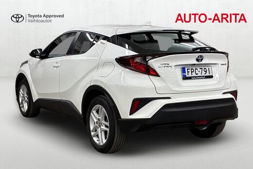 Toyota C-HR vaihtoauto