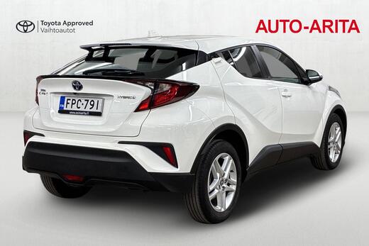 Toyota C-HR vaihtoauto