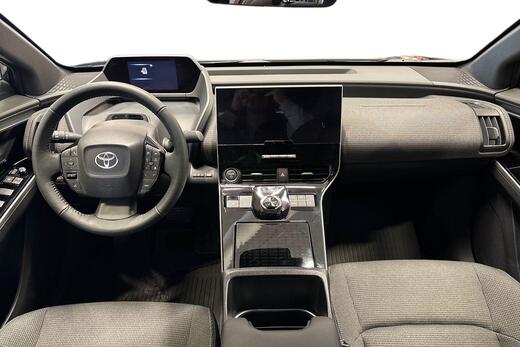 Toyota bZ4X vaihtoauto
