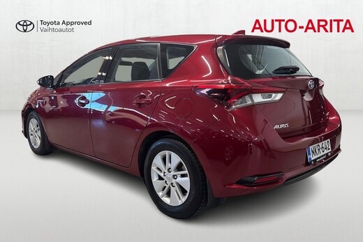 Toyota Auris vaihtoauto