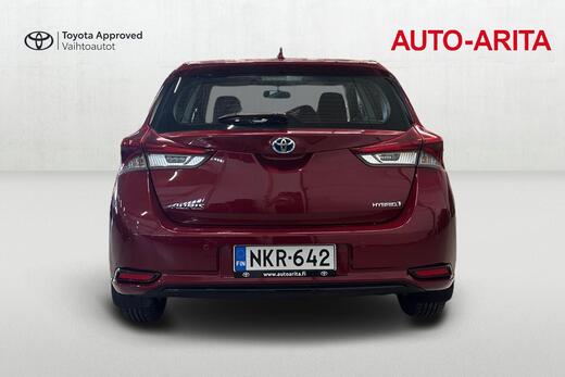 Toyota Auris vaihtoauto