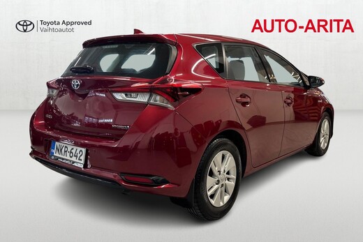 Toyota Auris vaihtoauto