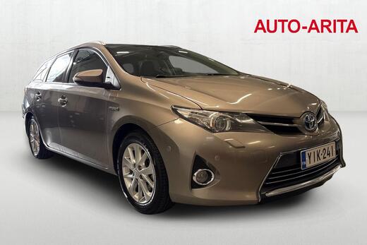 Toyota Auris vaihtoauto