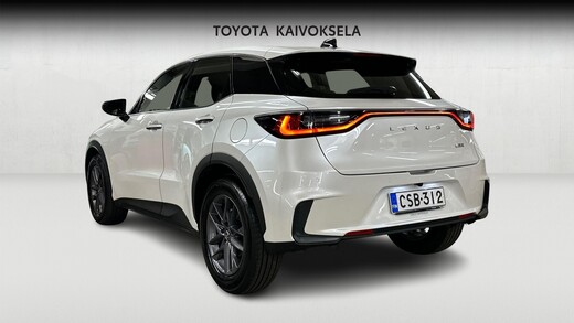 Lexus LBX vaihtoauto